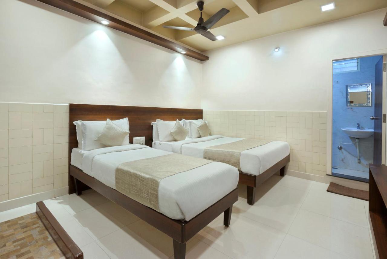 Mannars Deluxe Lodge Mysuru Zewnętrze zdjęcie